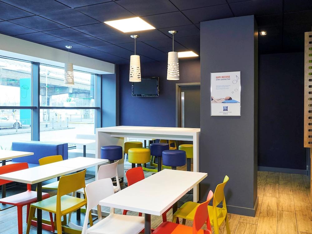 Hotel Ibis Birmingham Airport Terminal Building - Nec Bickenhill Exteriér fotografie